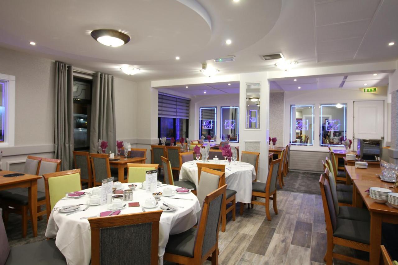 The Royal Hotel Cookstown Exterior foto